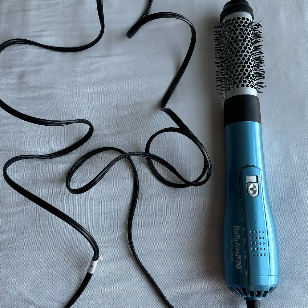 Babyliss Nano Titanium Hot Air Brush
